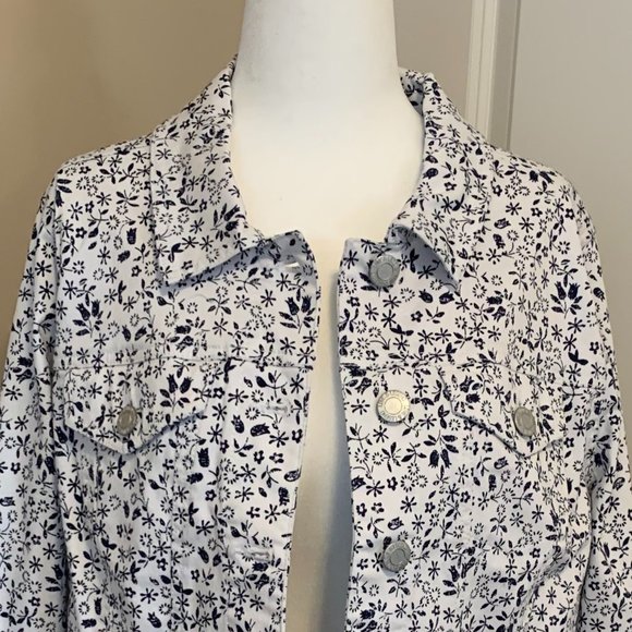 Love & Legend White/Navy print Jean Jacket, Size 12 - Picture 2 of 4